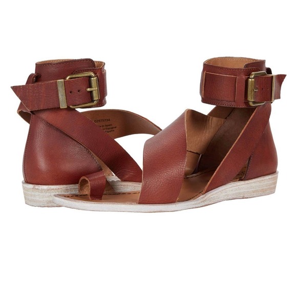 Free People Vale Boot Sandal in Mahogany